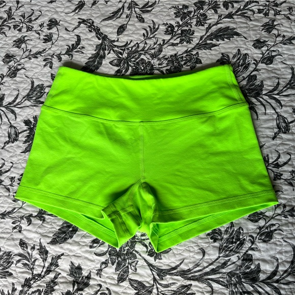 Savage barbell xs shorts - Picture 2 of 3